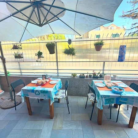 לינה וארוחת בוקר צ'רבו Tra Il Borgo E Il Mare מראה חיצוני תמונה