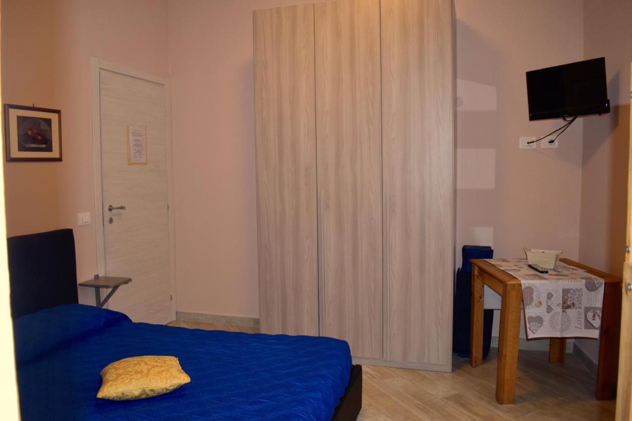 לינה וארוחת בוקר צ'רבו Tra Il Borgo E Il Mare מראה חיצוני תמונה